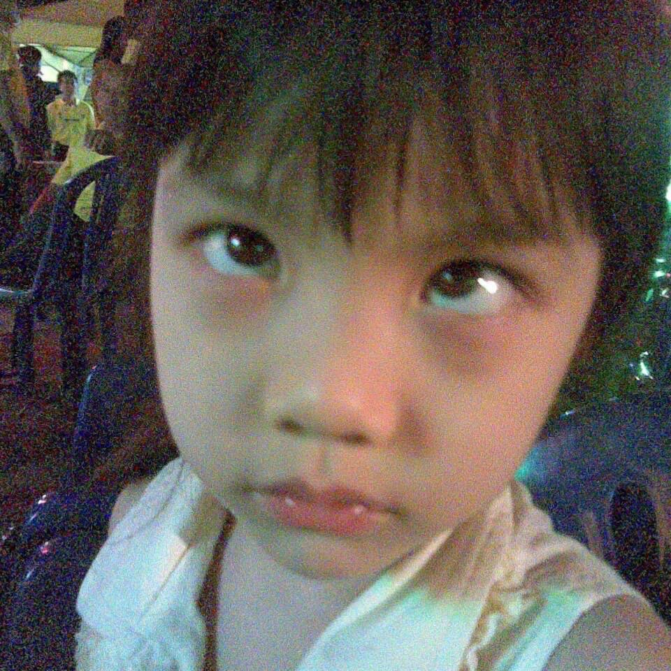 ออม - กรณ์นภัส เศรษฐรัตนพงศ์