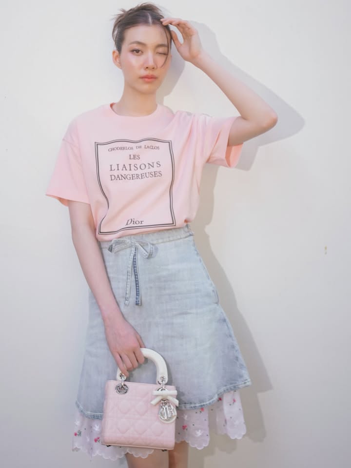 ออม - กรณ์นภัส เศรษฐรัตนพงศ์