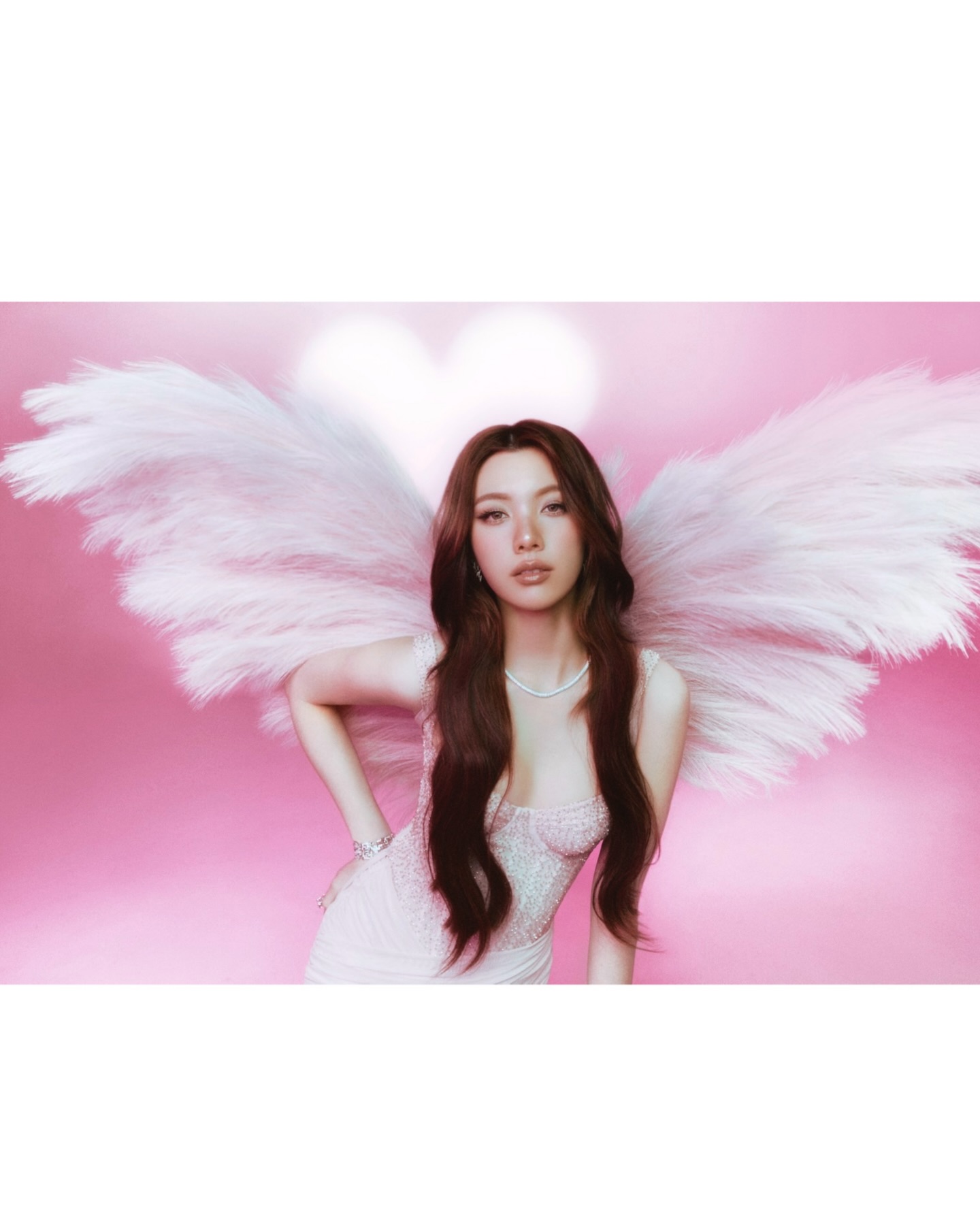 ออม - กรณ์นภัส เศรษฐรัตนพงศ์