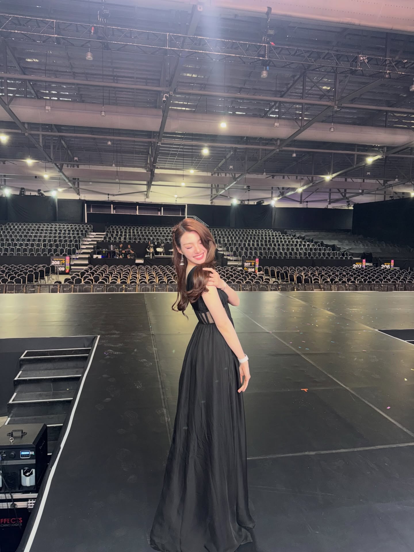 ออม - กรณ์นภัส เศรษฐรัตนพงศ์