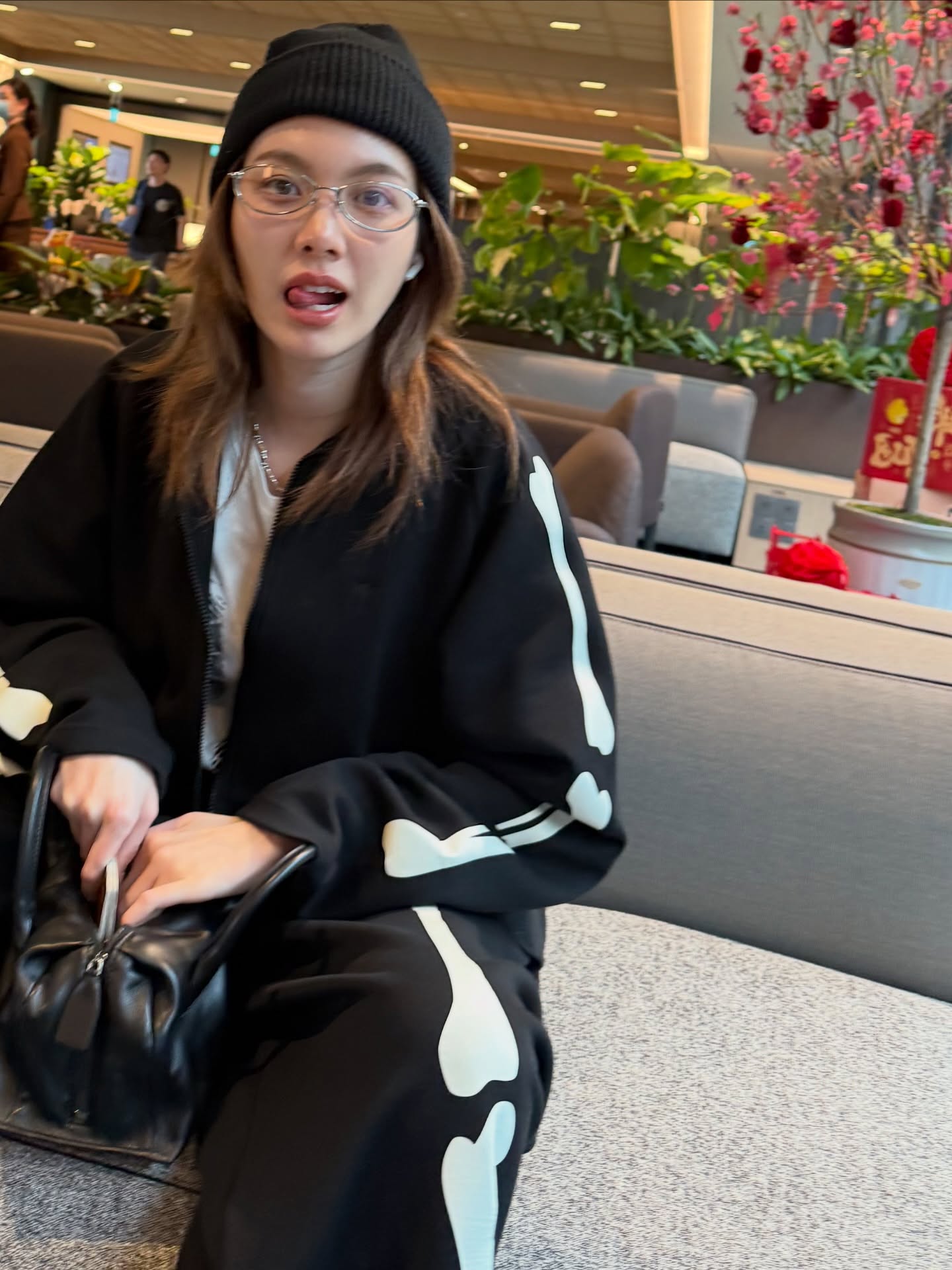 ออม - กรณ์นภัส เศรษฐรัตนพงศ์