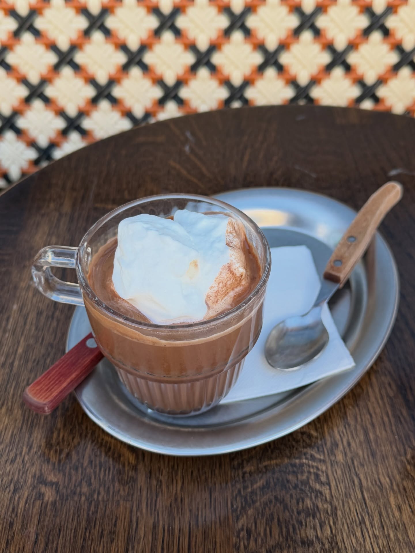 ออม - กรณ์นภัส เศรษฐรัตนพงศ์