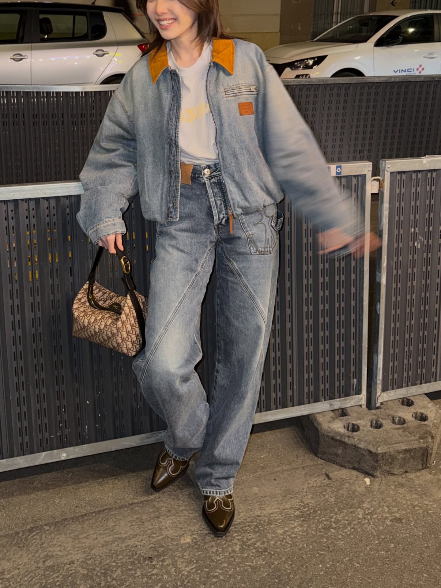 ออม - กรณ์นภัส เศรษฐรัตนพงศ์