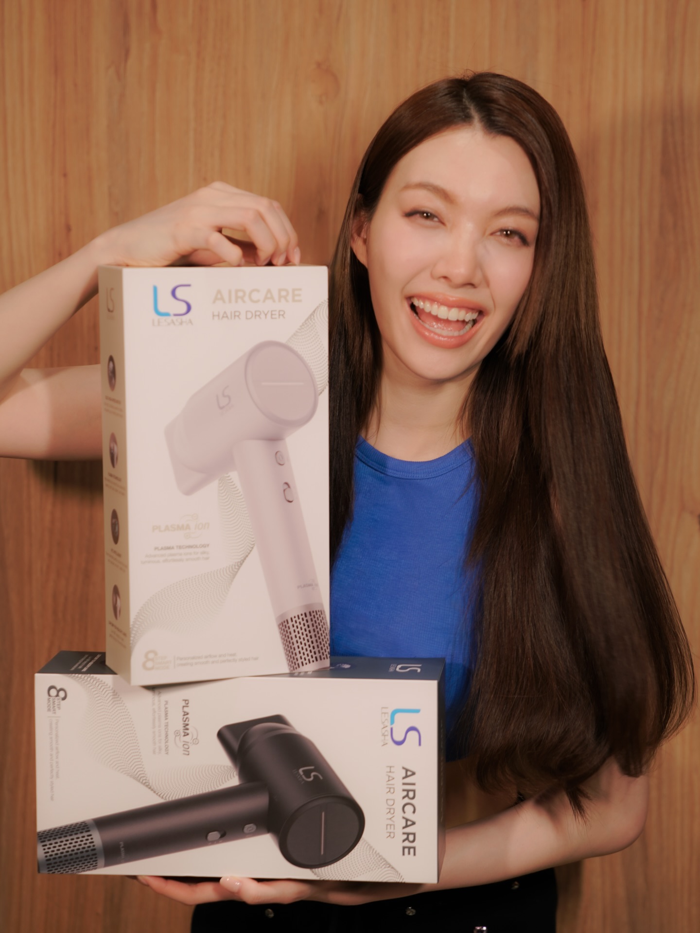 ออม - กรณ์นภัส เศรษฐรัตนพงศ์