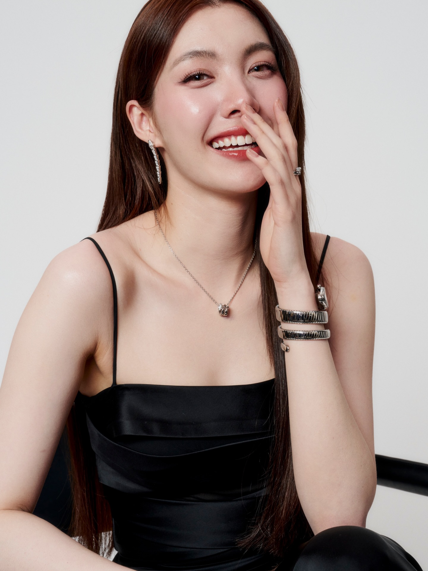 ออม - กรณ์นภัส เศรษฐรัตนพงศ์