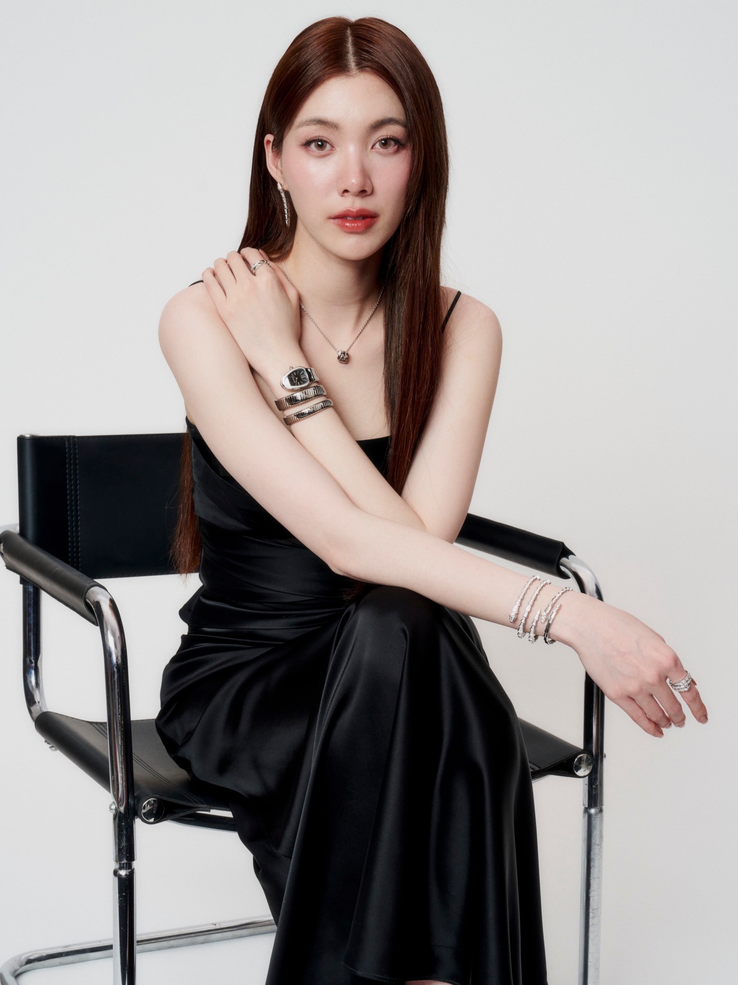 ออม - กรณ์นภัส เศรษฐรัตนพงศ์