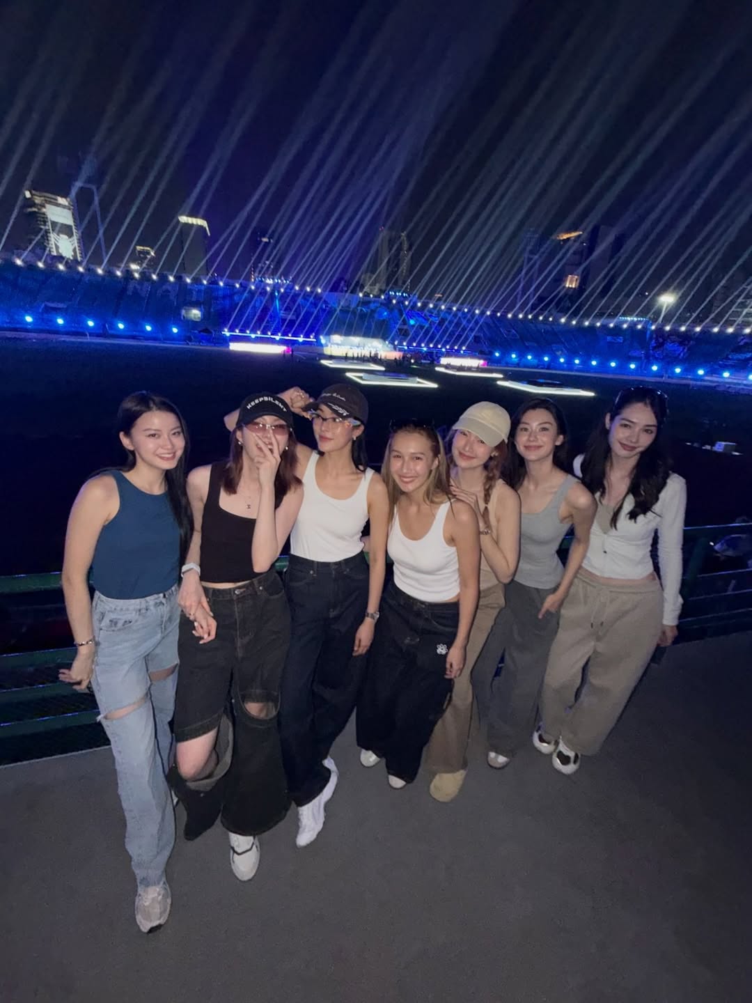 ออม - กรณ์นภัส เศรษฐรัตนพงศ์