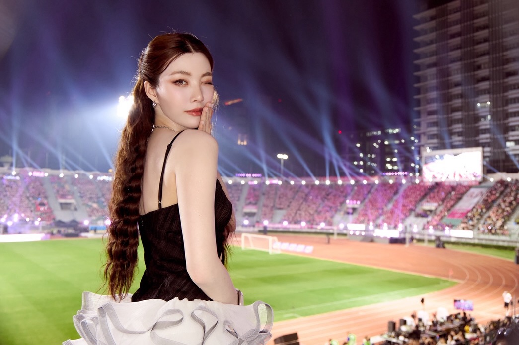 ออม - กรณ์นภัส เศรษฐรัตนพงศ์