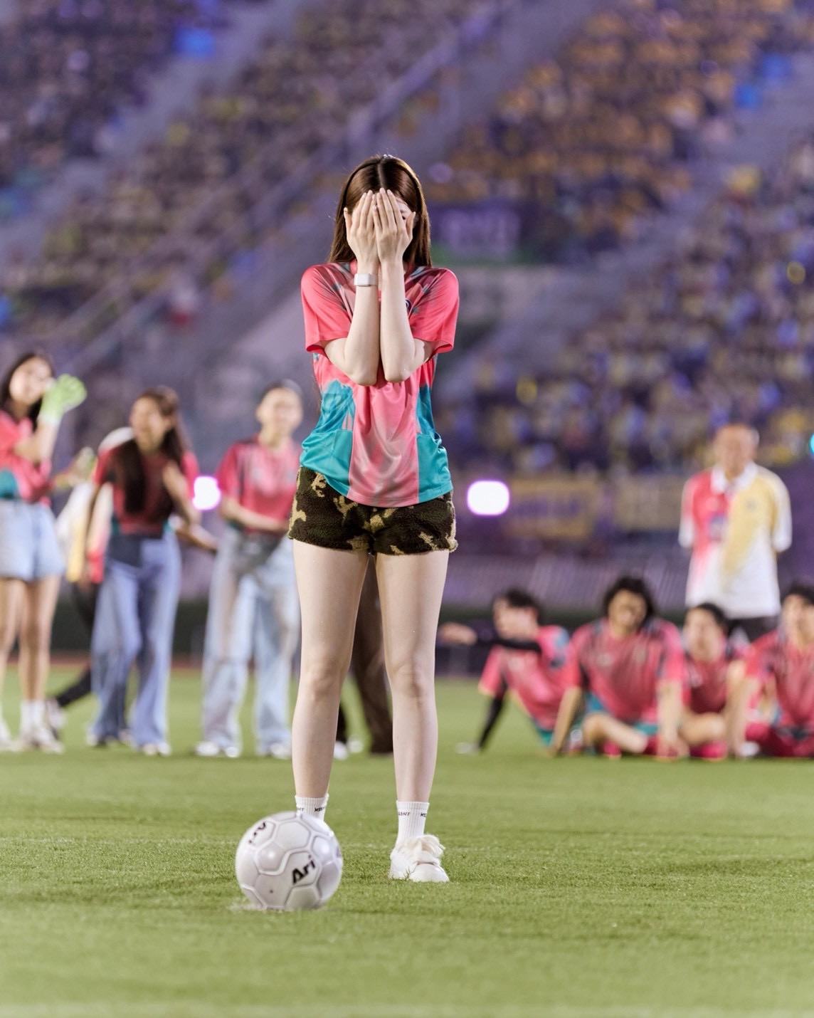 ออม - กรณ์นภัส เศรษฐรัตนพงศ์