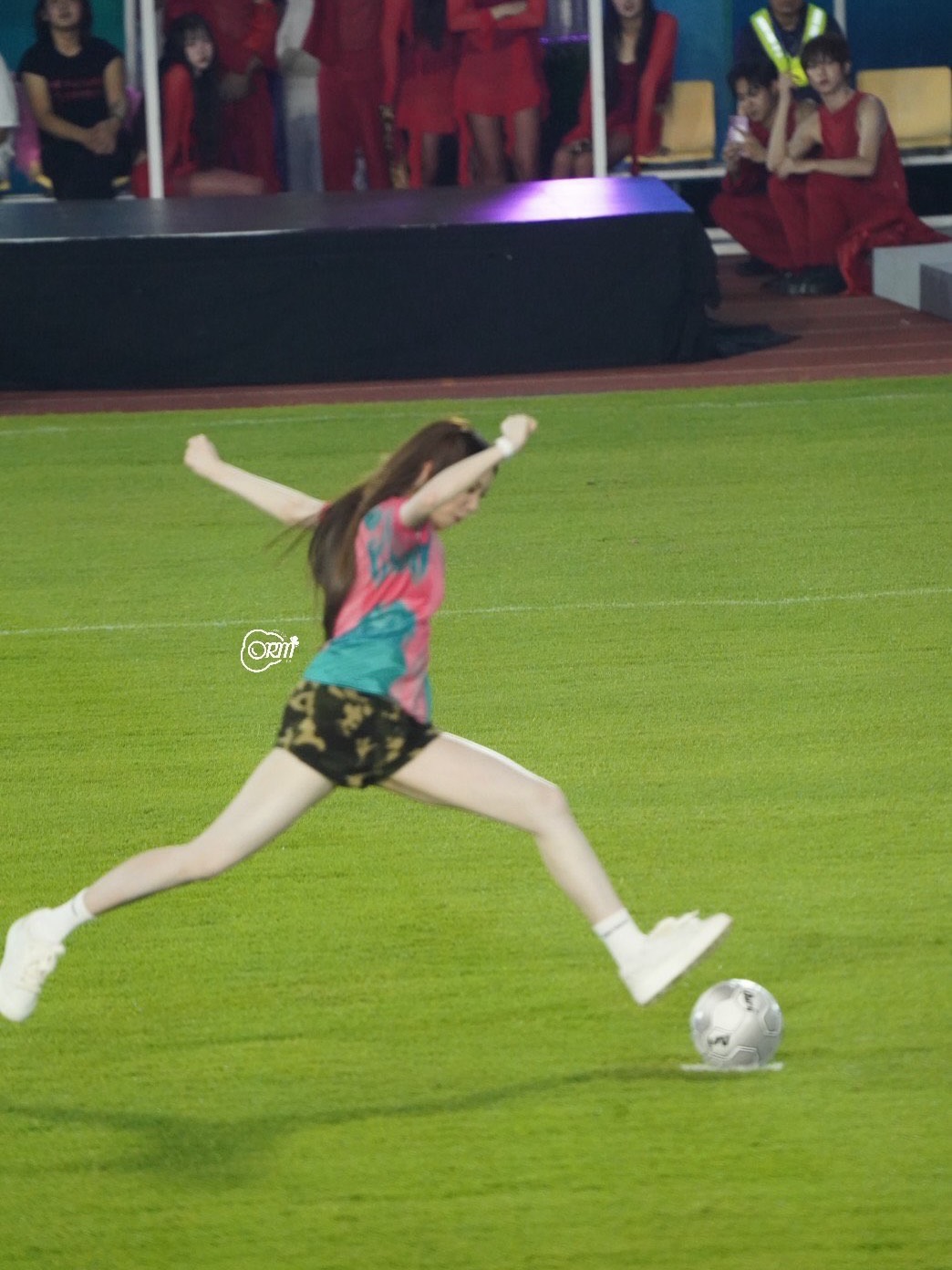 ออม - กรณ์นภัส เศรษฐรัตนพงศ์