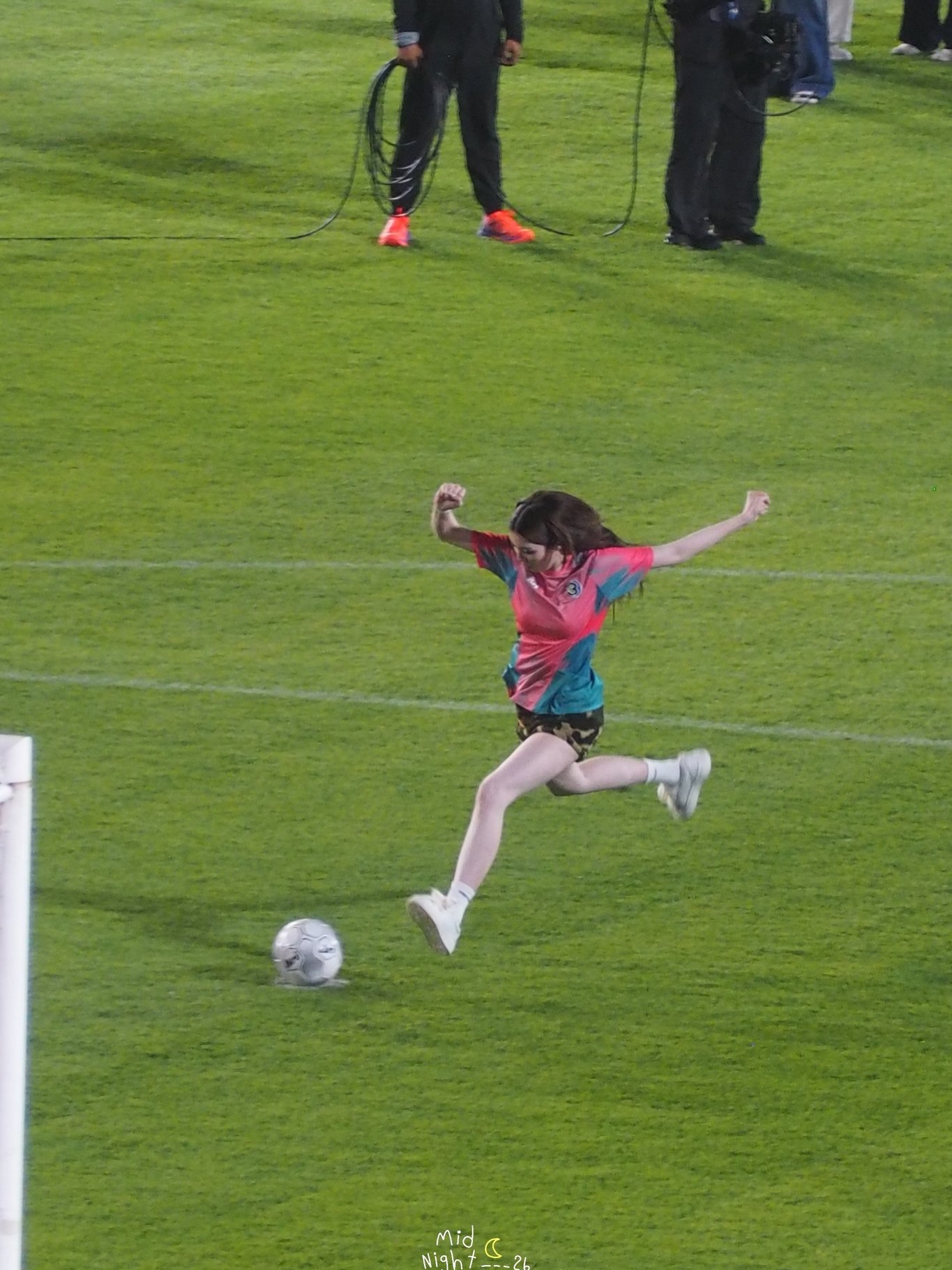 ออม - กรณ์นภัส เศรษฐรัตนพงศ์