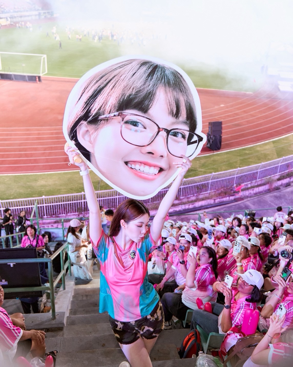 ออม - กรณ์นภัส เศรษฐรัตนพงศ์