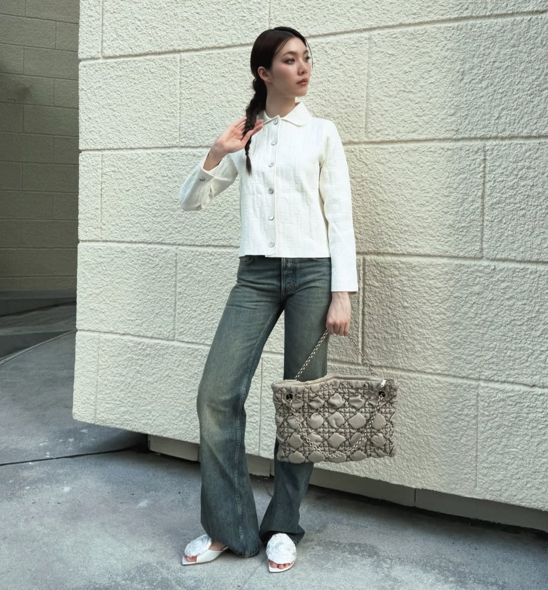 ออม - กรณ์นภัส เศรษฐรัตนพงศ์