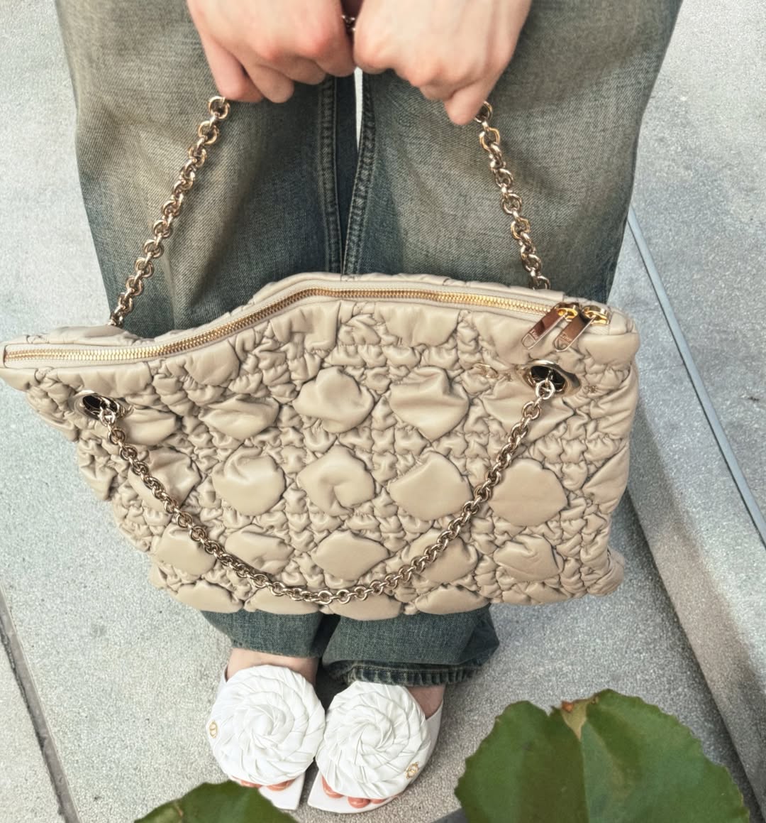 ออม - กรณ์นภัส เศรษฐรัตนพงศ์