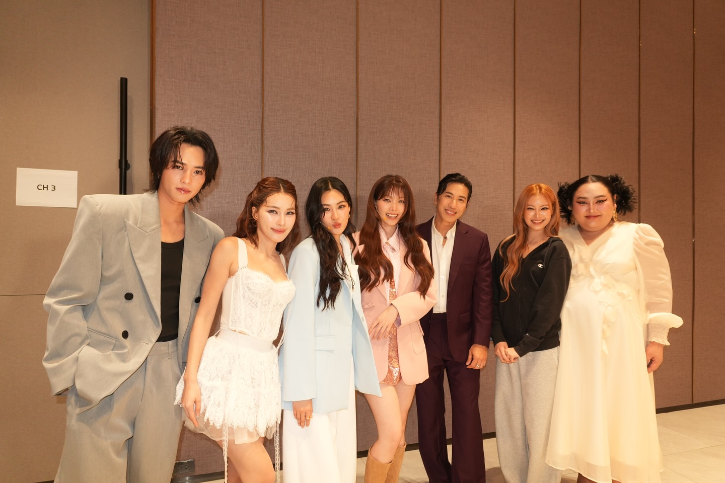 ออม - กรณ์นภัส เศรษฐรัตนพงศ์