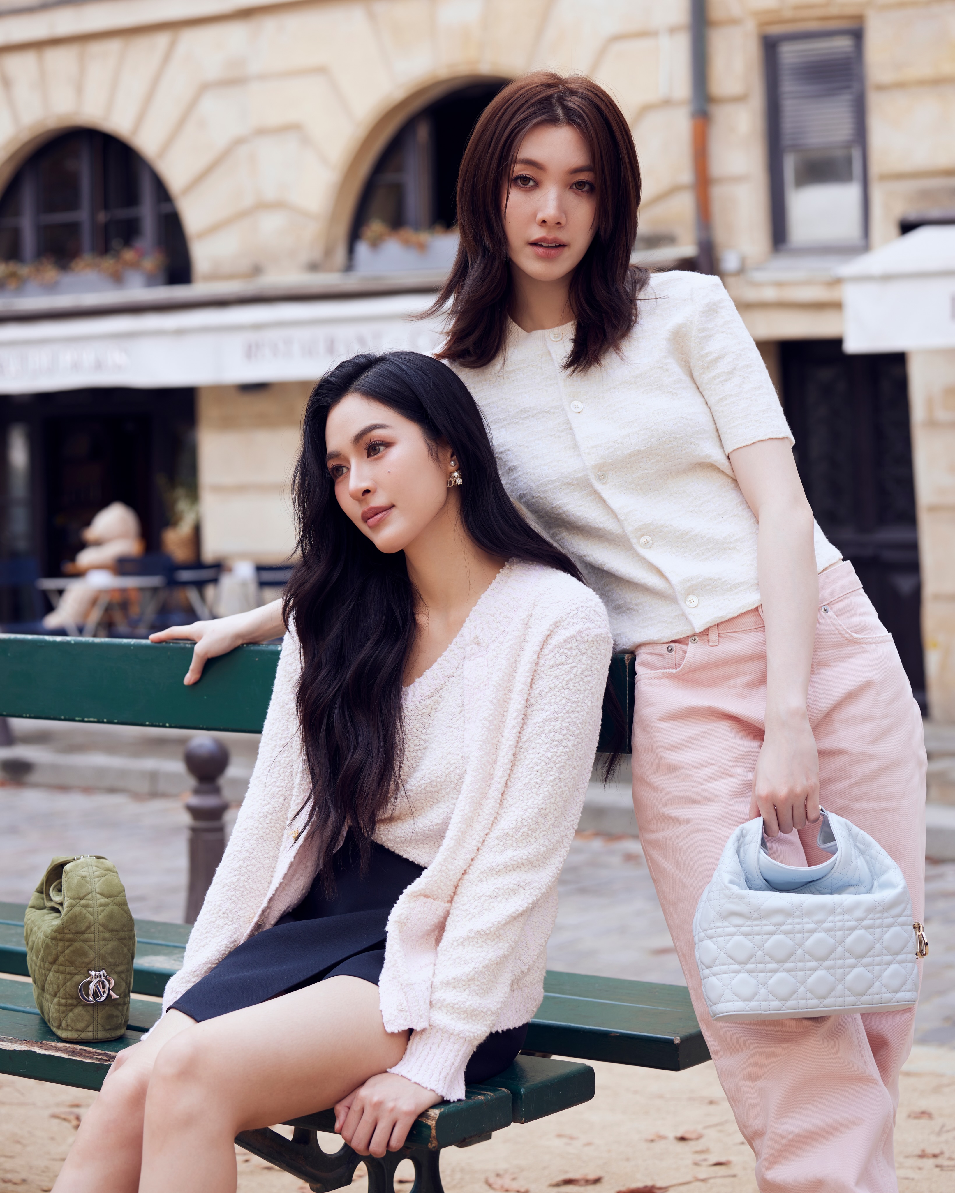 ออม - กรณ์นภัส เศรษฐรัตนพงศ์