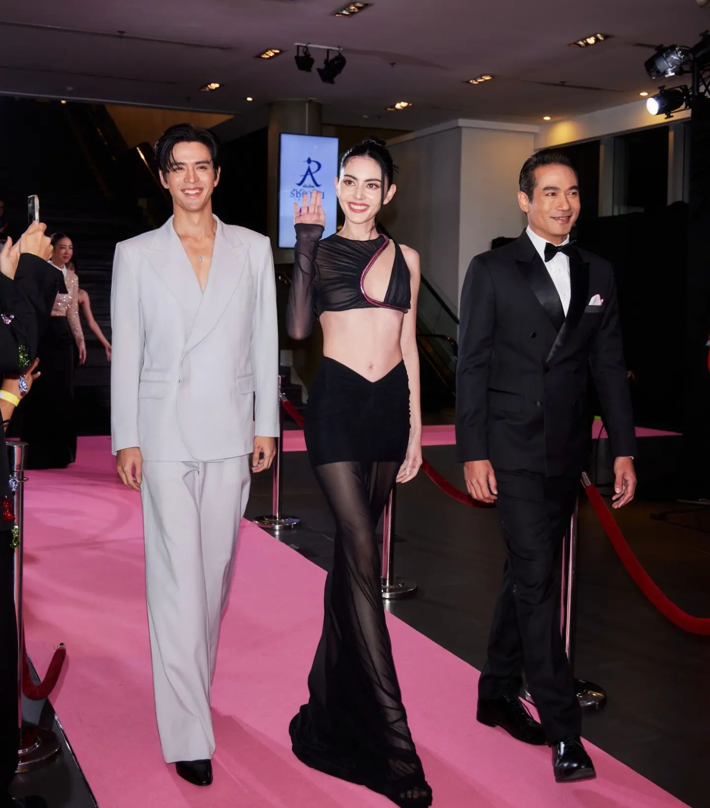 ใหม่ - ดาวิกา โฮร์เน่