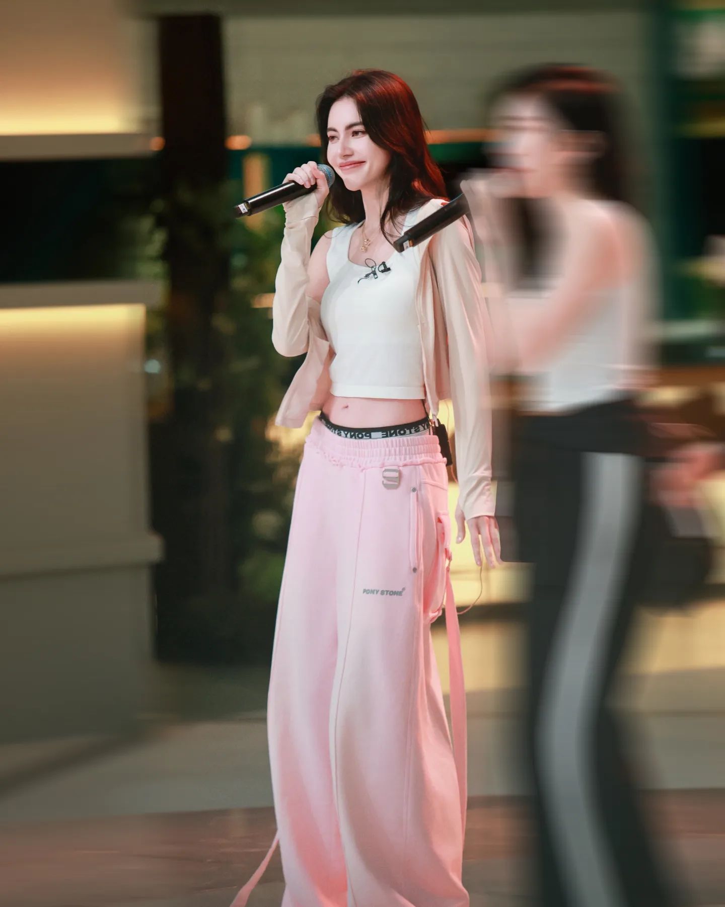 ใหม่ - ดาวิกา โฮร์เน่