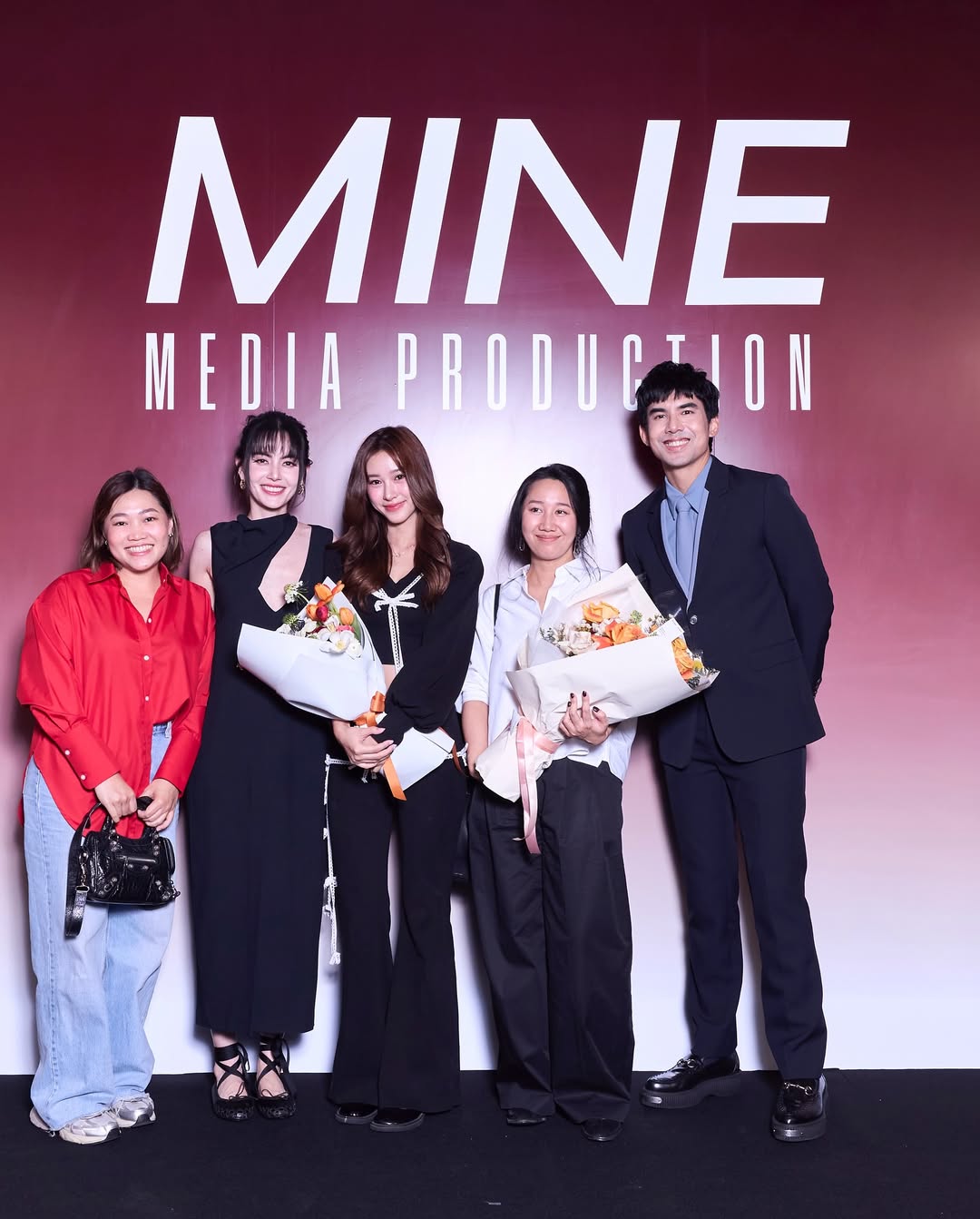 ใหม่ - ดาวิกา โฮร์เน่