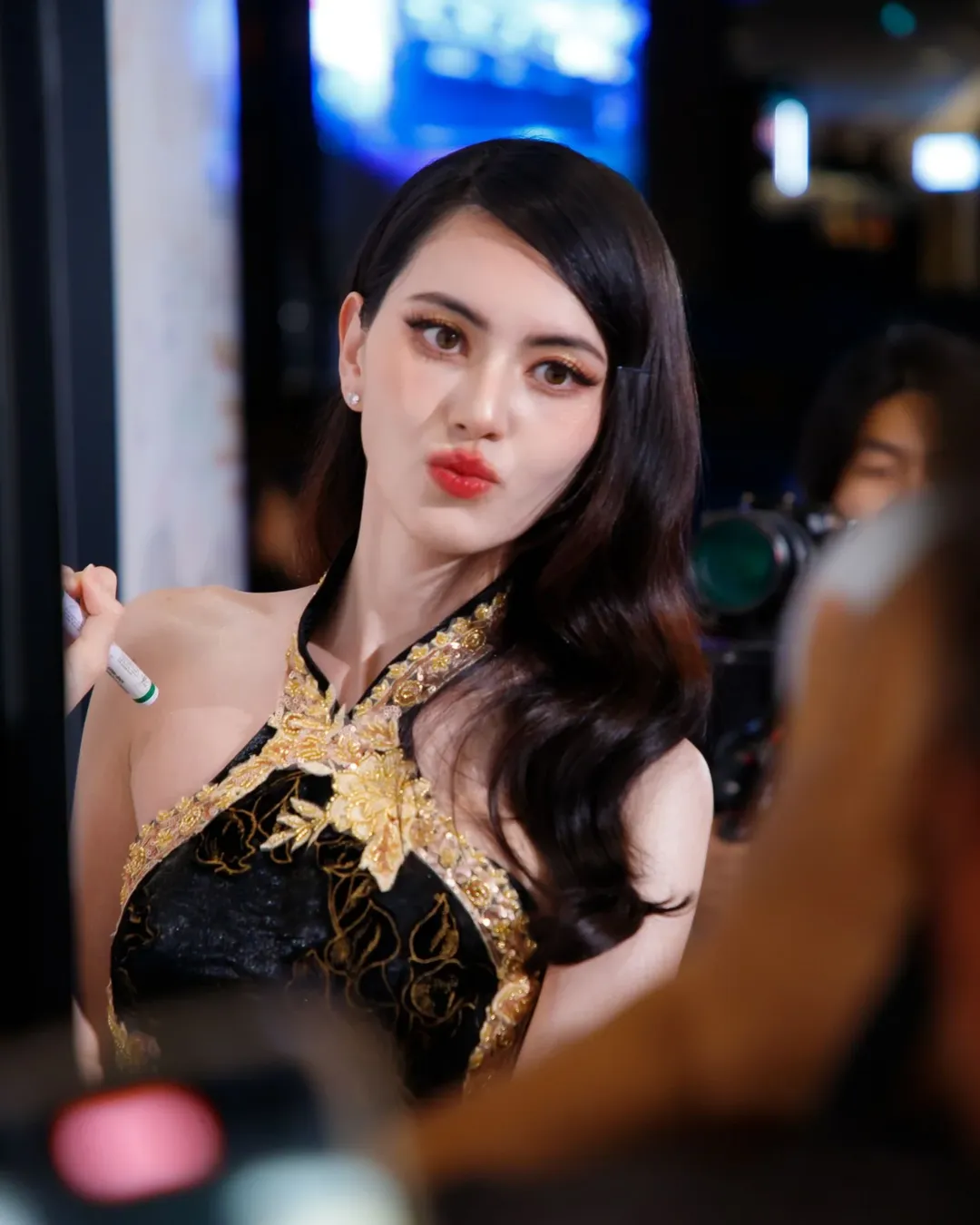 ใหม่ - ดาวิกา โฮร์เน่