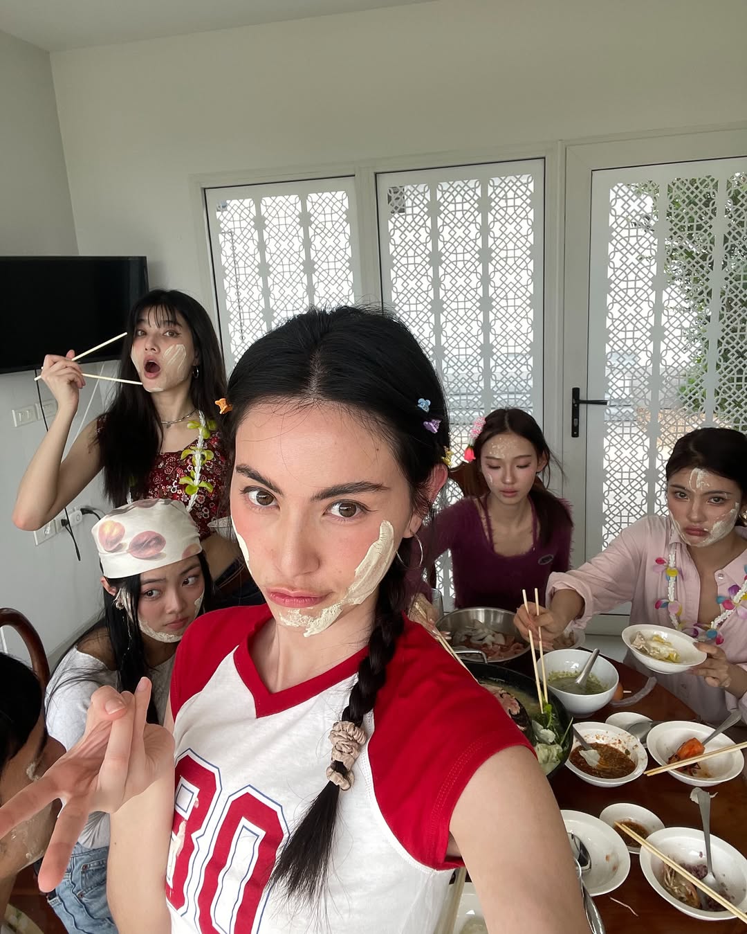 ใหม่ - ดาวิกา โฮร์เน่