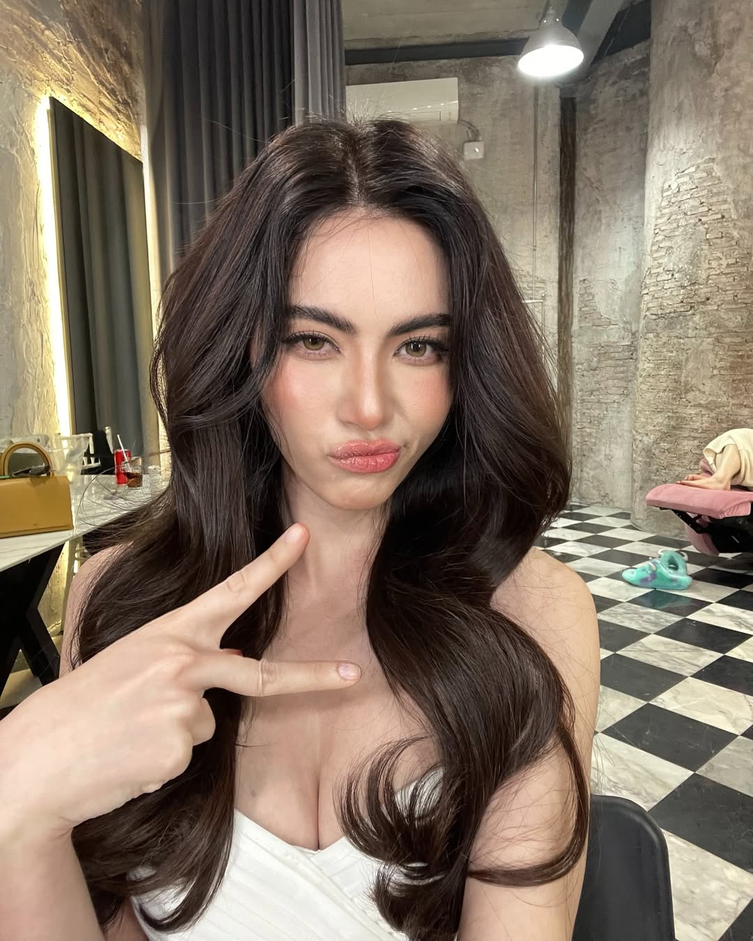 ใหม่ - ดาวิกา โฮร์เน่