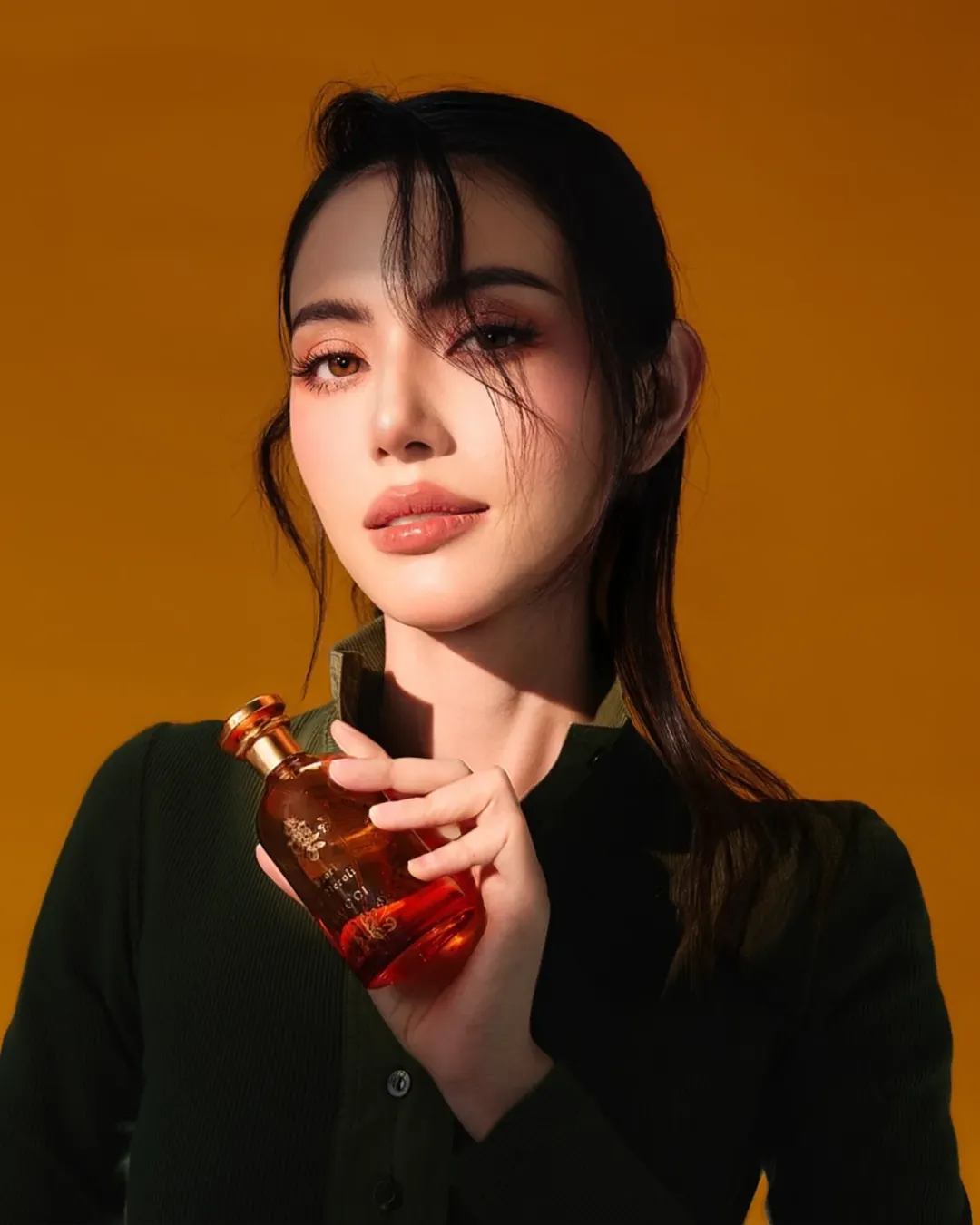 ใหม่ - ดาวิกา โฮร์เน่