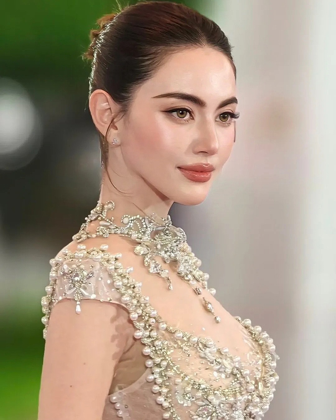 ใหม่ - ดาวิกา โฮร์เน่