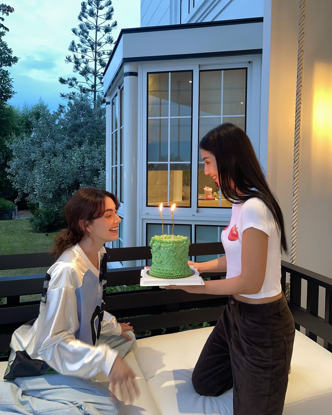 ใหม่ - ดาวิกา โฮร์เน่