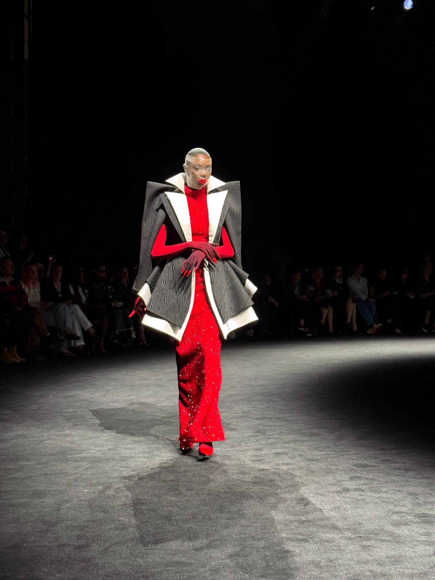 ใหม่ - ดาวิกา โฮร์เน่