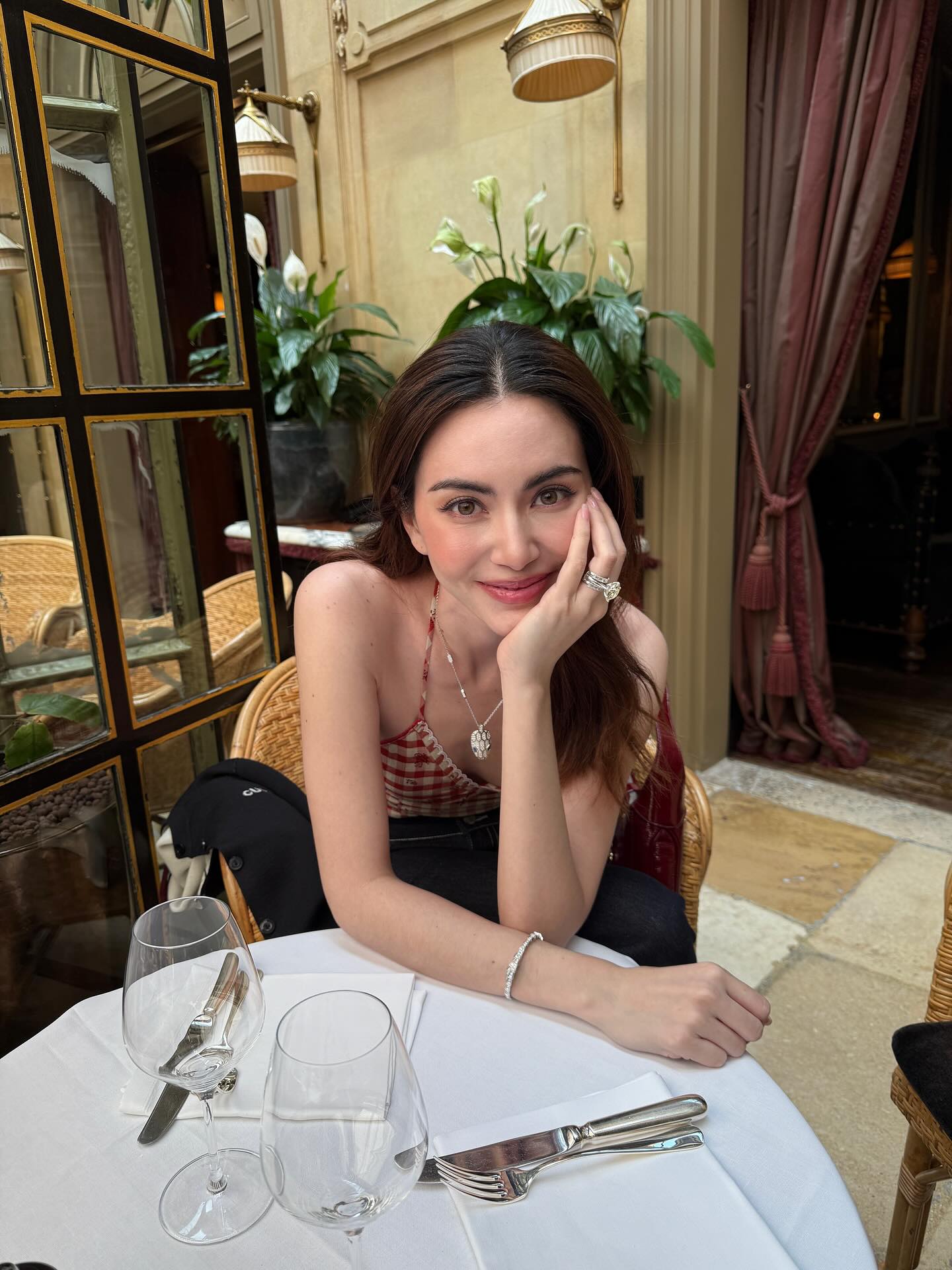 ใหม่ - ดาวิกา โฮร์เน่