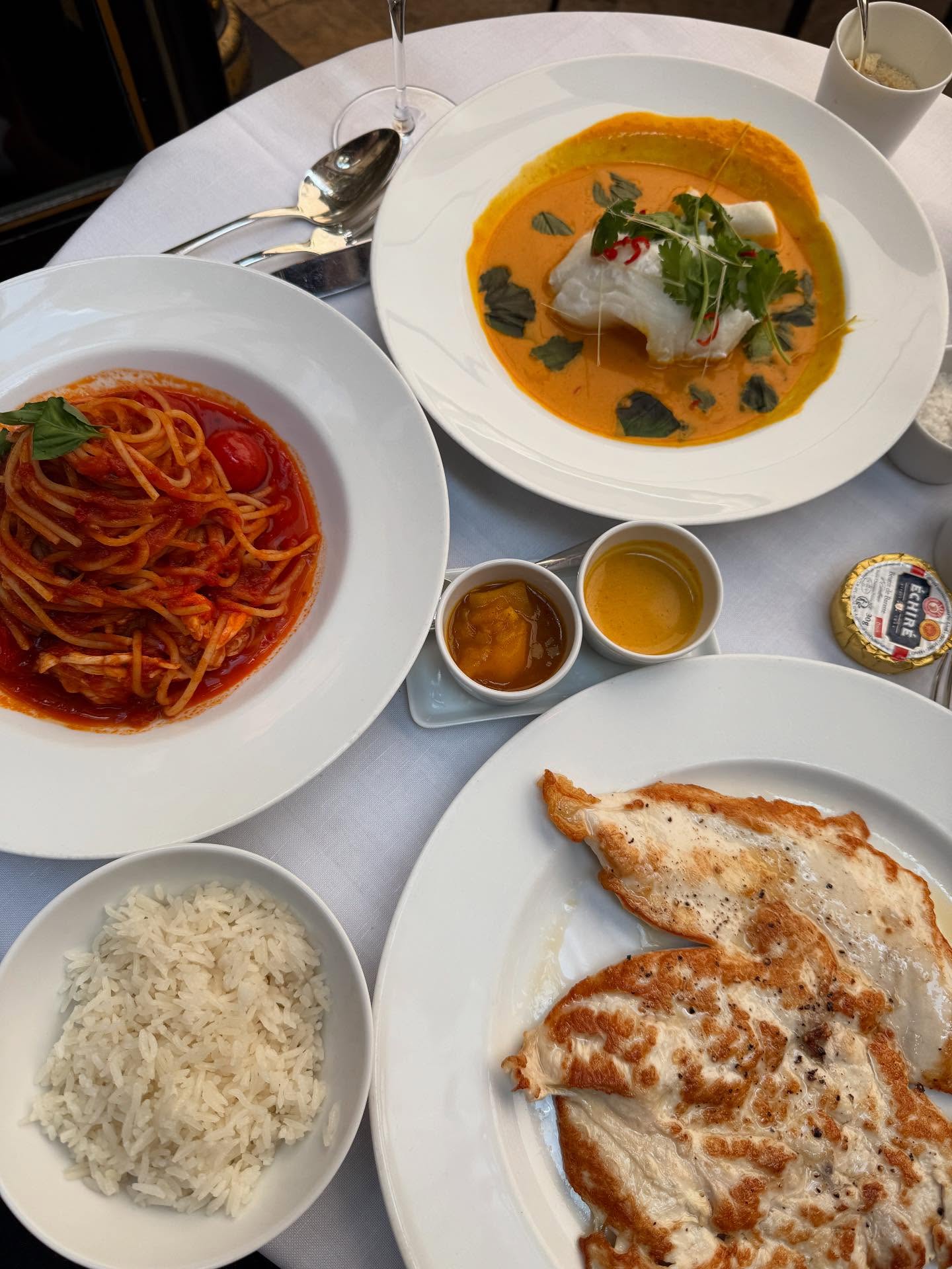 ใหม่ - ดาวิกา โฮร์เน่