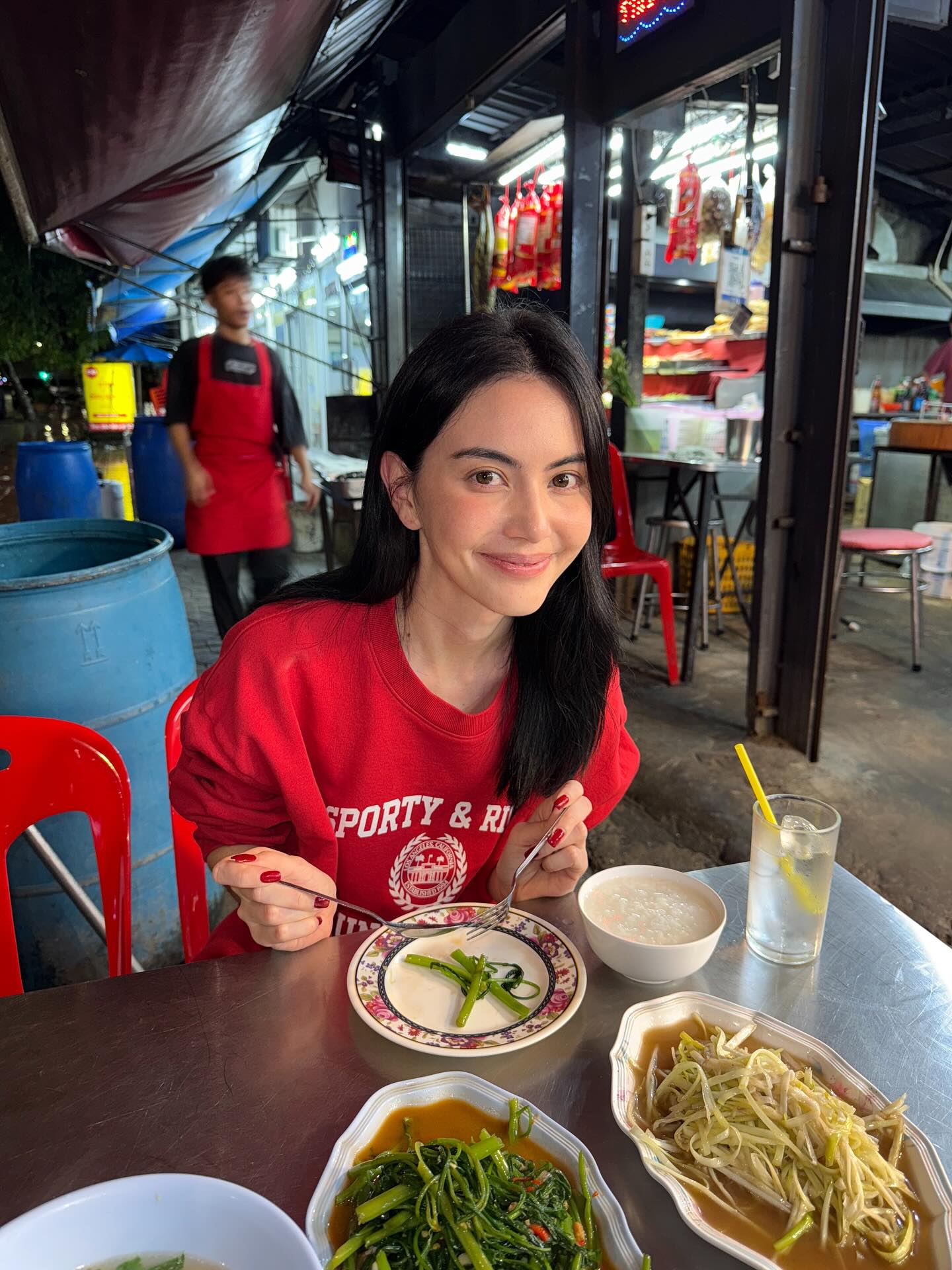 ใหม่ - ดาวิกา โฮร์เน่