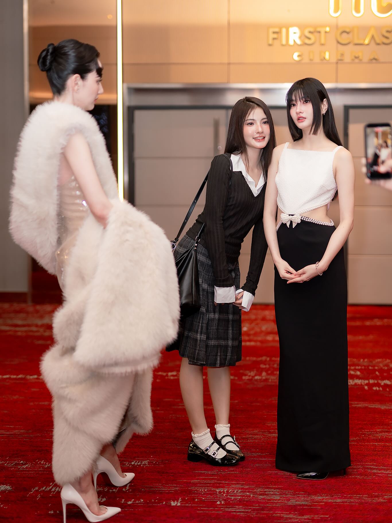 ใหม่ - ดาวิกา โฮร์เน่