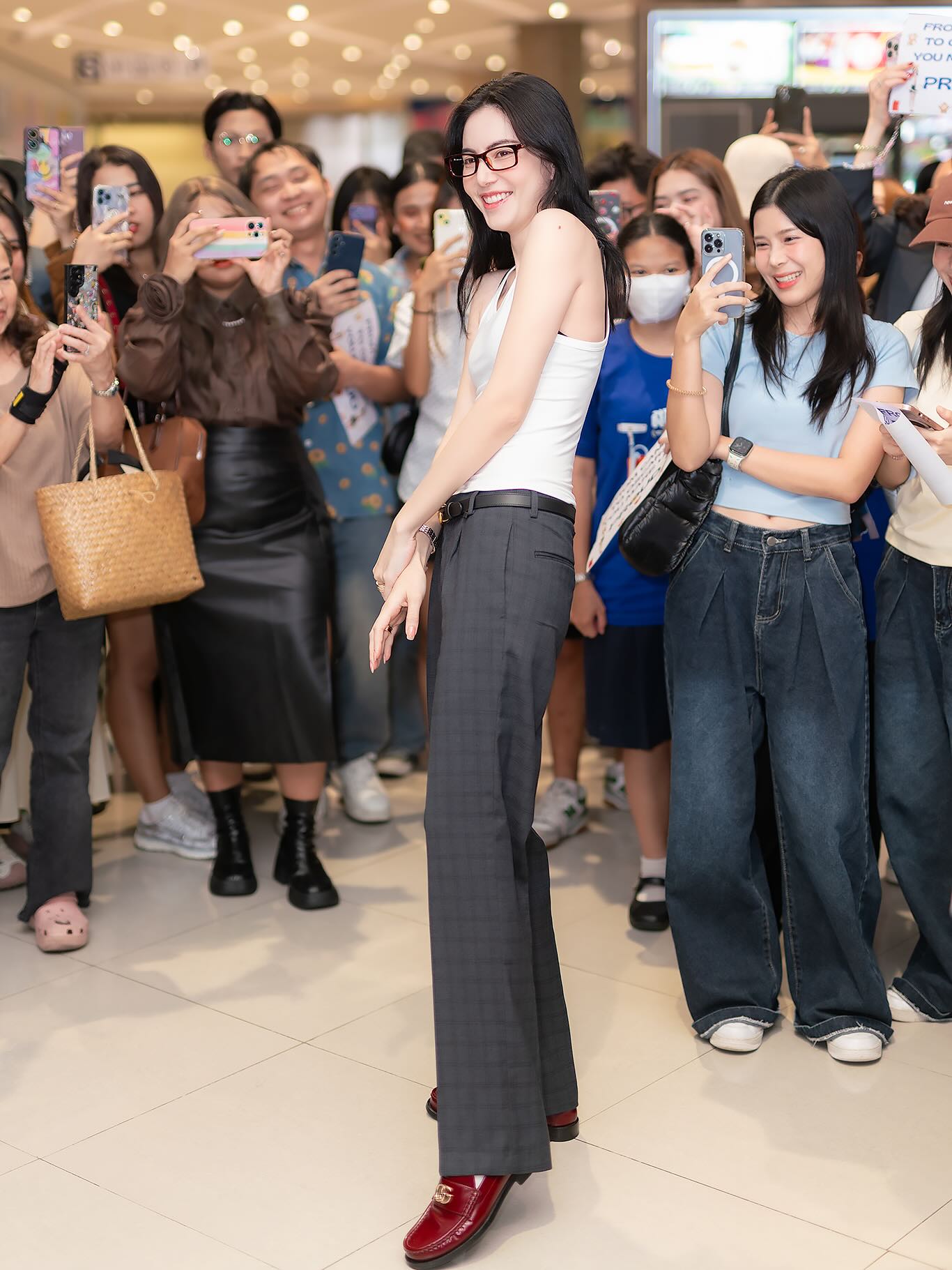 ใหม่ - ดาวิกา โฮร์เน่