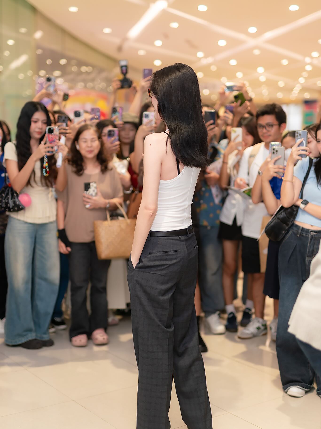ใหม่ - ดาวิกา โฮร์เน่