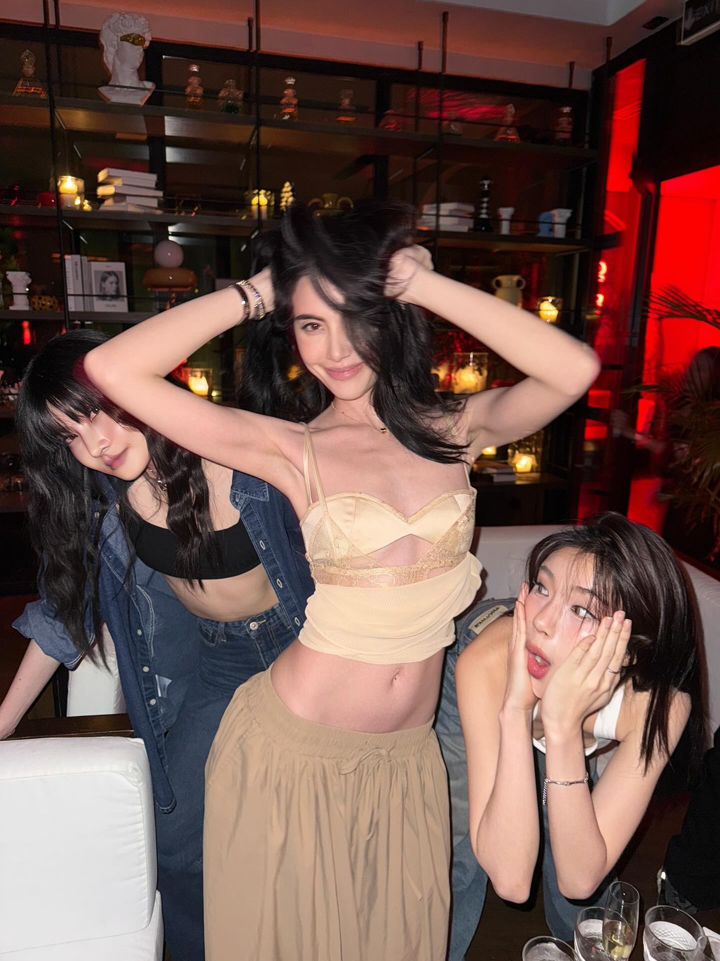 ใหม่ - ดาวิกา โฮร์เน่
