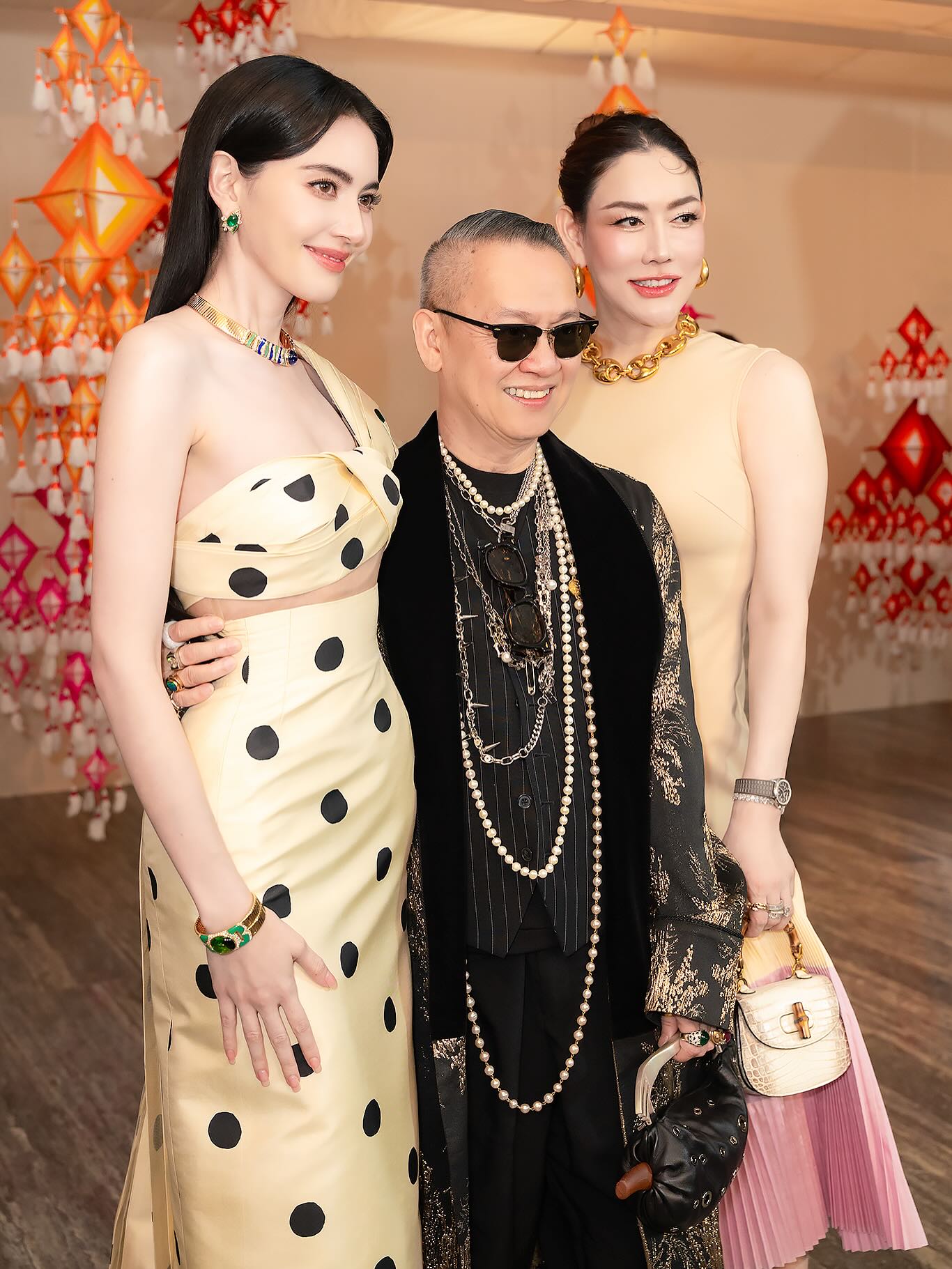 ใหม่ - ดาวิกา โฮร์เน่