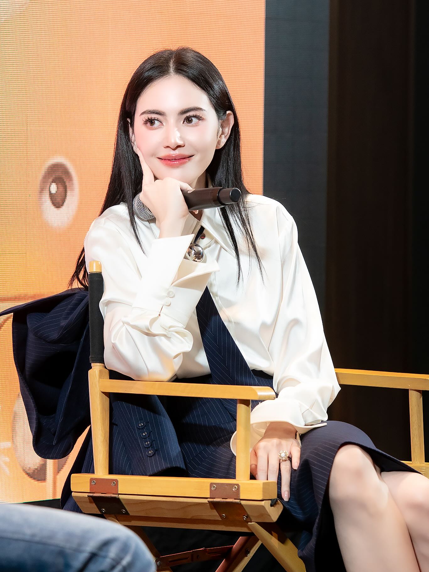 ใหม่ - ดาวิกา โฮร์เน่