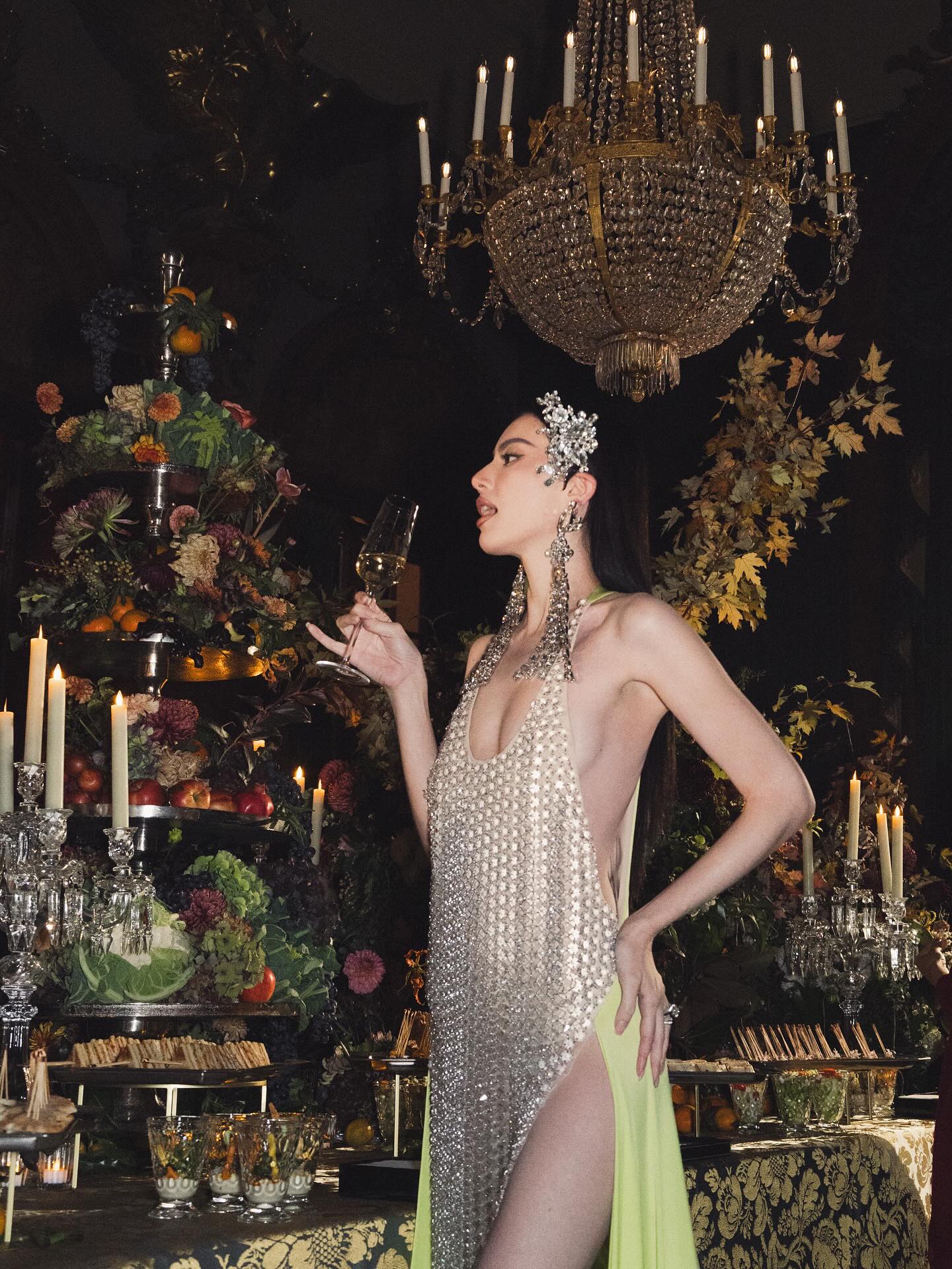 ใหม่ - ดาวิกา โฮร์เน่