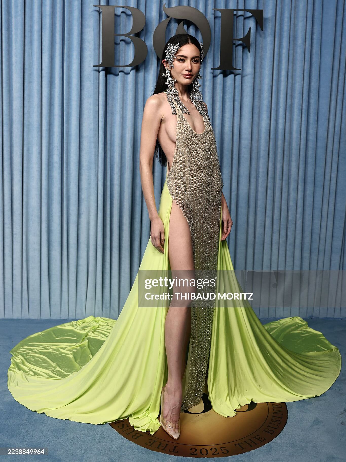 ใหม่ - ดาวิกา โฮร์เน่