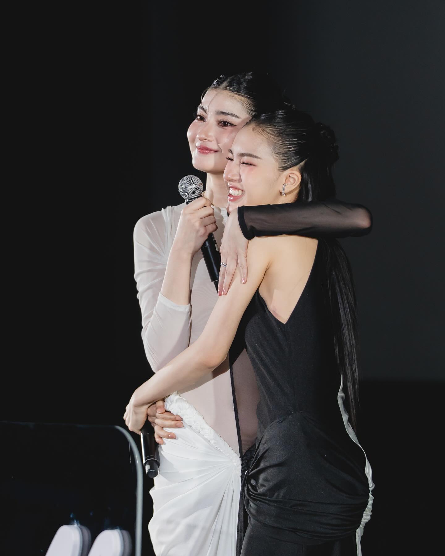 ใหม่ - ดาวิกา โฮร์เน่