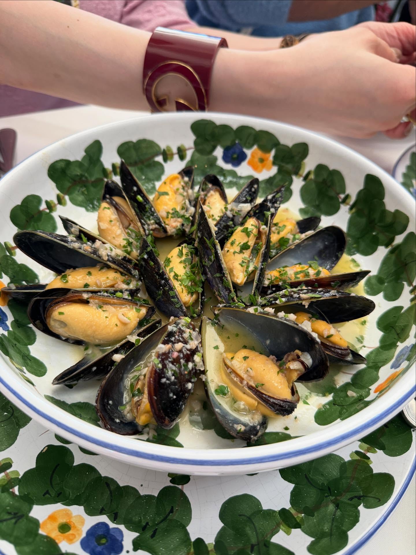 ใหม่ - ดาวิกา โฮร์เน่