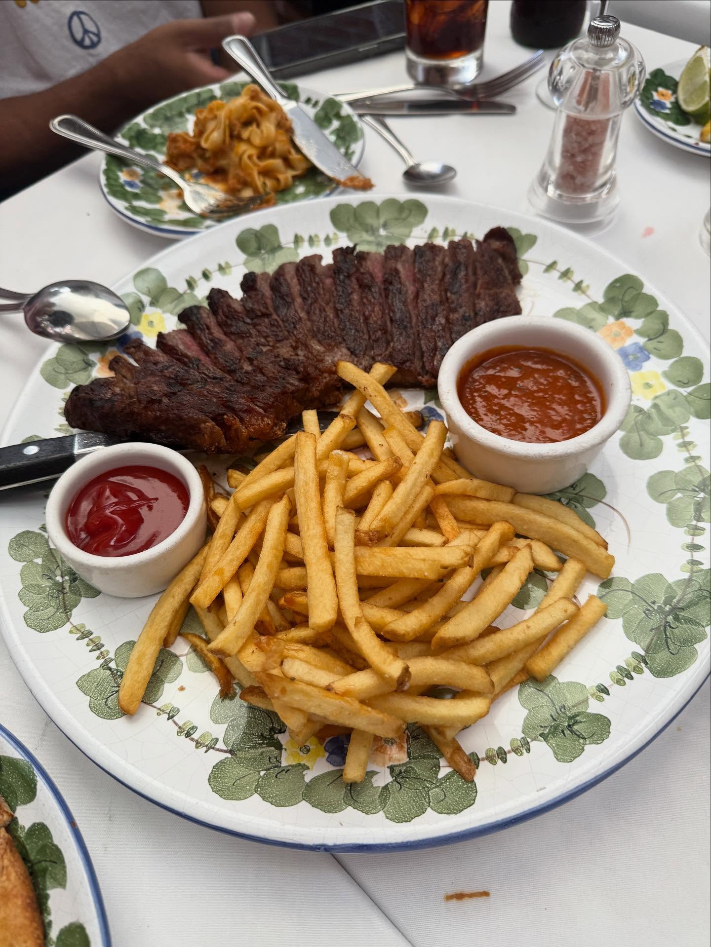 ใหม่ - ดาวิกา โฮร์เน่