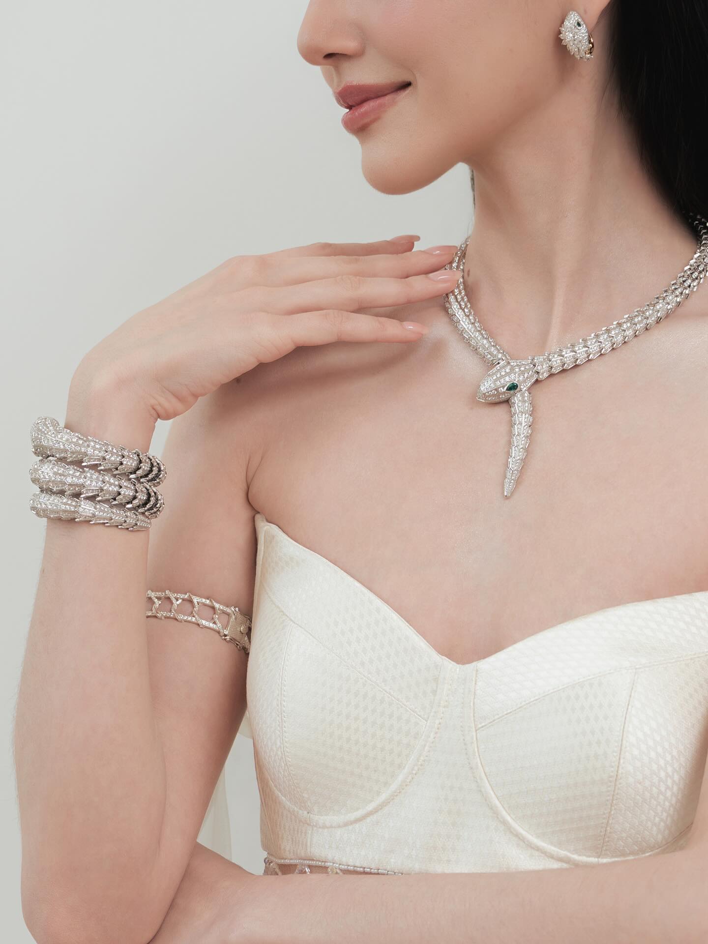 ใหม่ - ดาวิกา โฮร์เน่