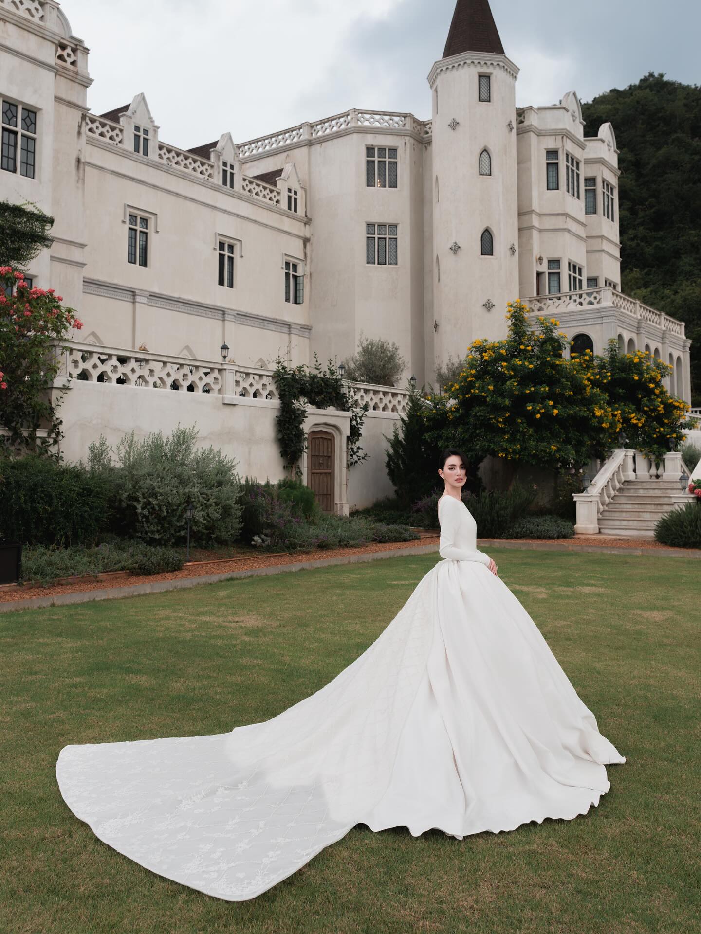 ใหม่ - ดาวิกา โฮร์เน่