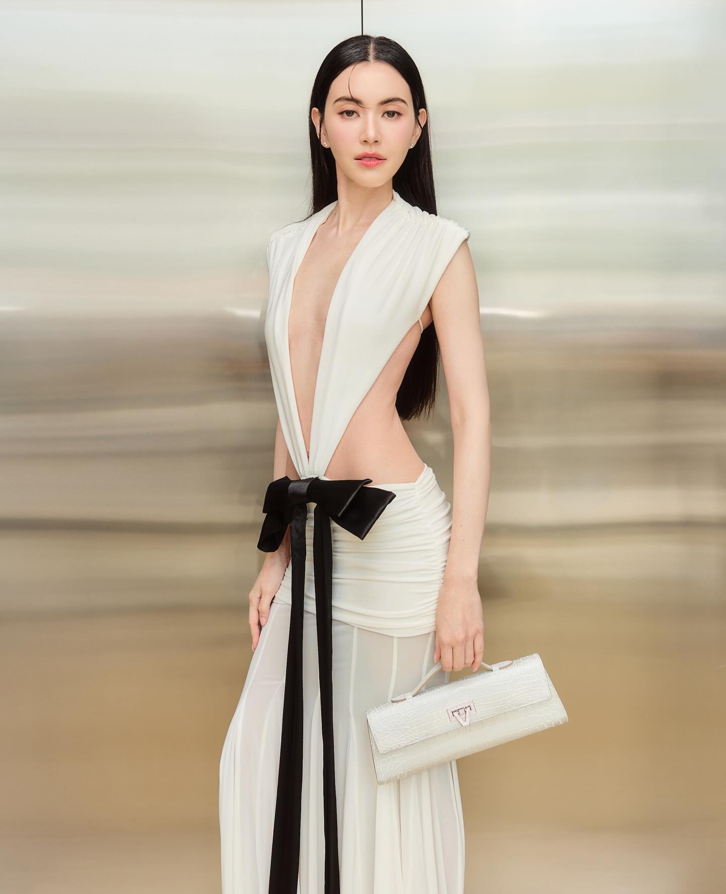 ใหม่ - ดาวิกา โฮร์เน่