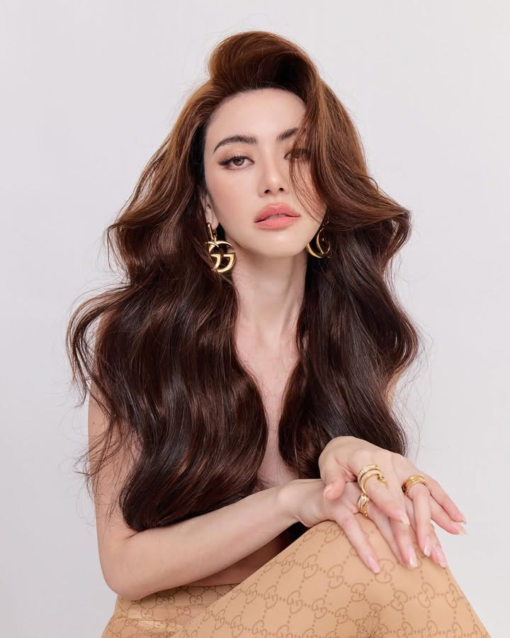 ใหม่ - ดาวิกา โฮร์เน่