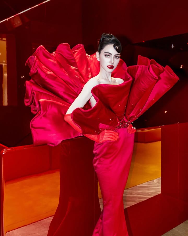 ใหม่ - ดาวิกา โฮร์เน่