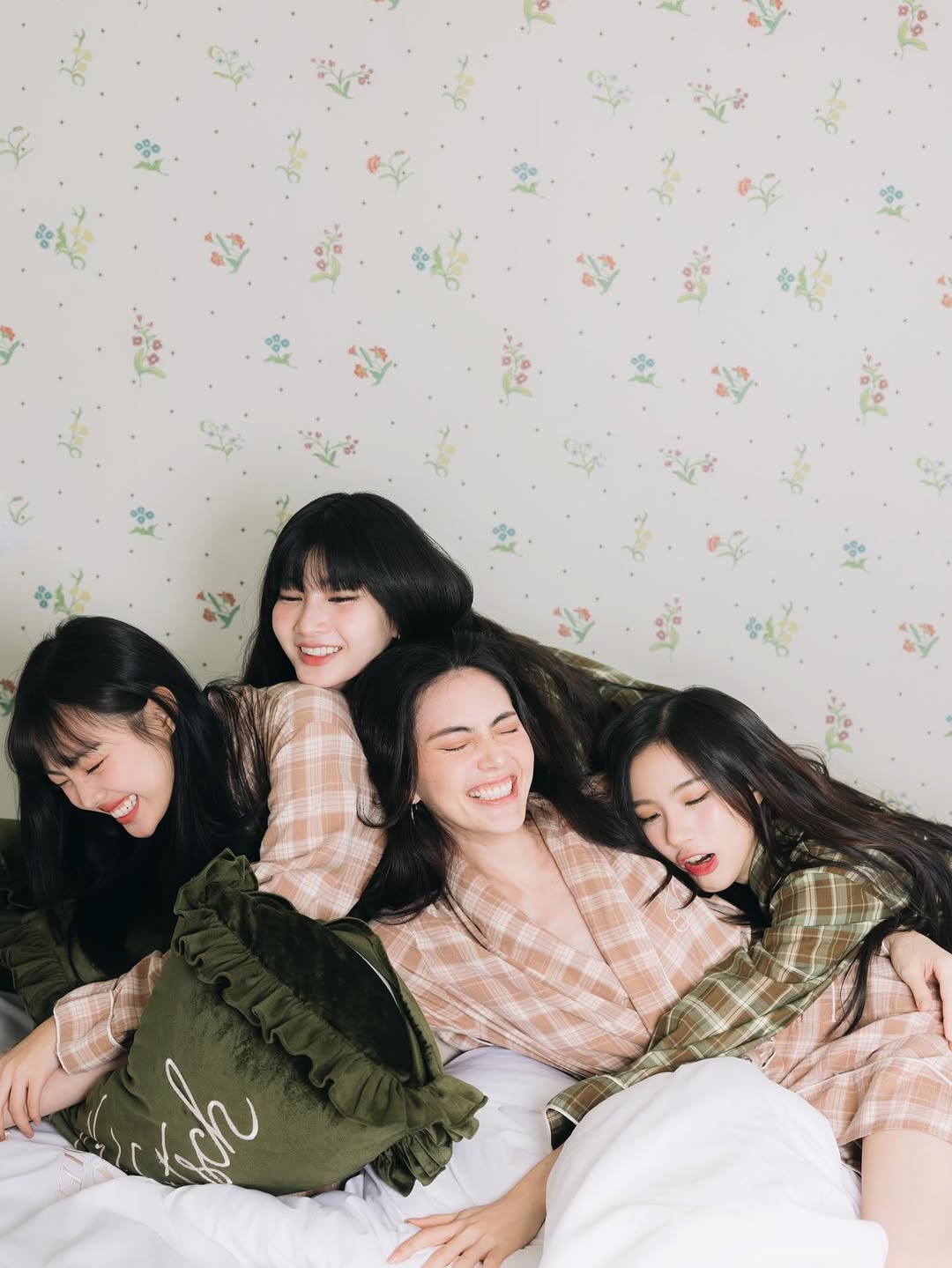 ใหม่ - ดาวิกา โฮร์เน่